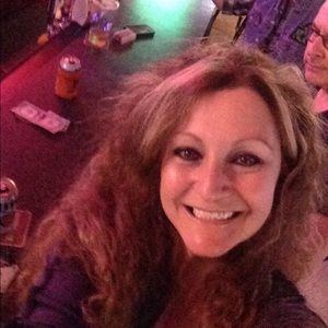 Meet your Posher, Shari